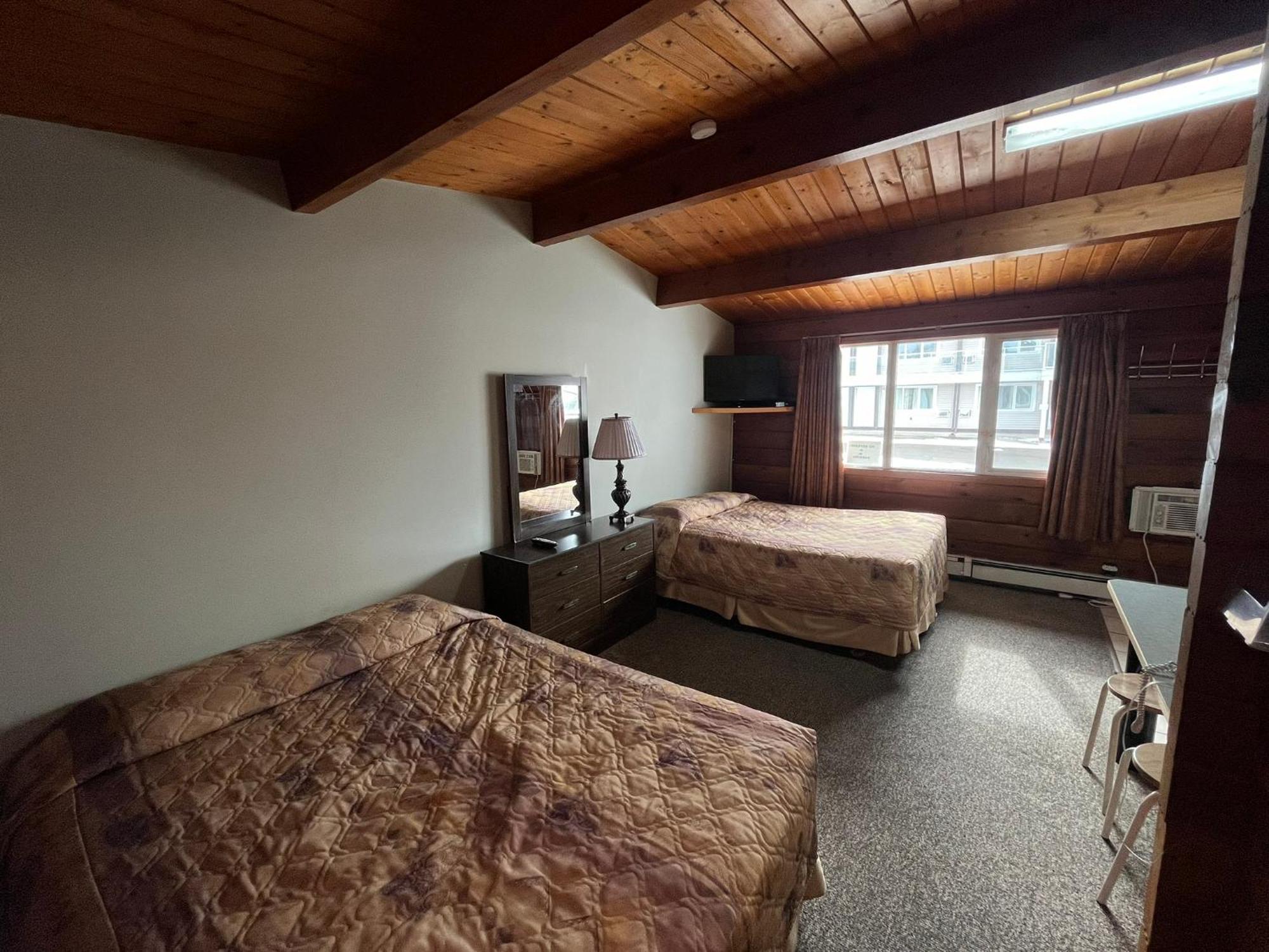 Raccoon Lodge Motel Sylvan Lake Zewnętrze zdjęcie
